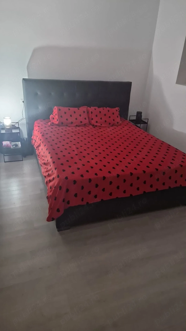 Apartament cu 3 camere de vanzare parcare si pod pe toata suprafata apartamentului — fotografia 3