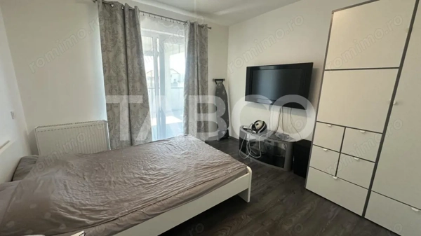 Penthouse modern 2 terase bloc cu lift zona Arhitectilor Sibiu — fotografia 1
