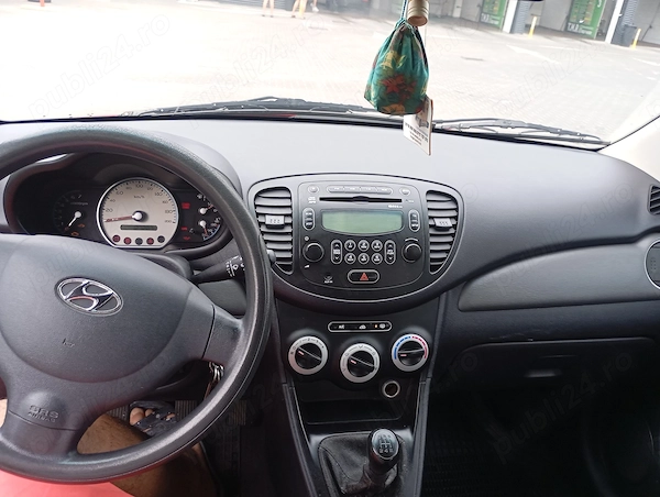 HYUNDAI i10 0 — imagine 4