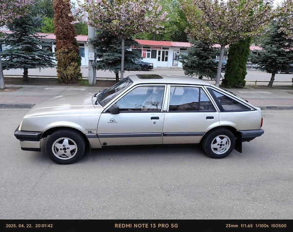 OPEL Ascona 1986
