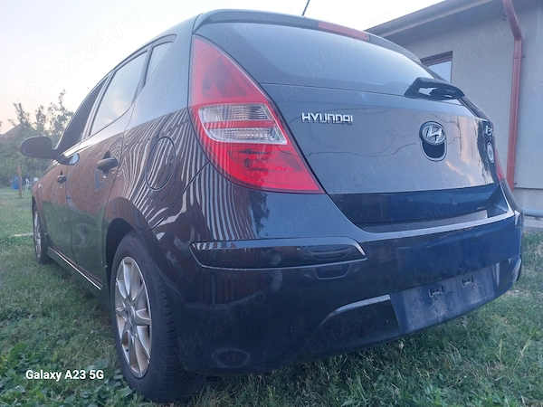 HYUNDAI i30 2011 — imagine 4