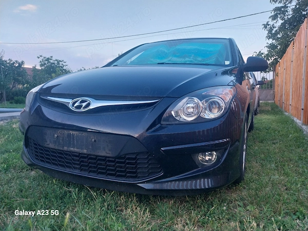 HYUNDAI i30 2011 — imagine 3