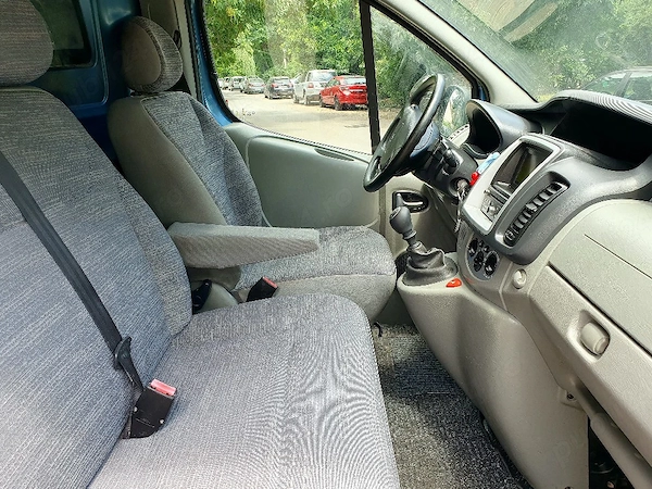 RENAULT Trafic 2013 — imagine 3