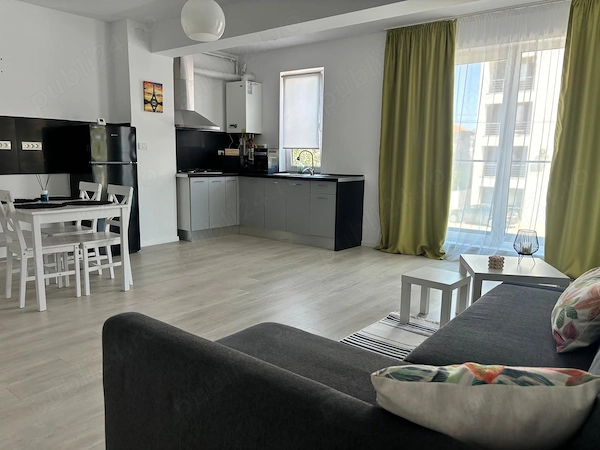 Apartament spațios, 2 camere Bloc Tip Boutique, Mamaia Sat (Zona LIDL) — fotografia 3