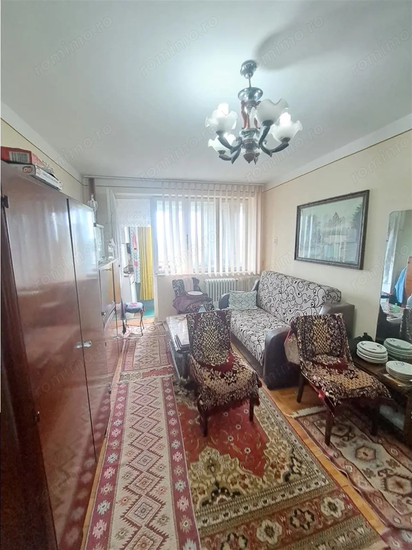 Apartament 2 camere in bloc anvelopat et intermediar — fotografia 3