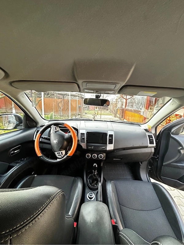 PEUGEOT 4007
