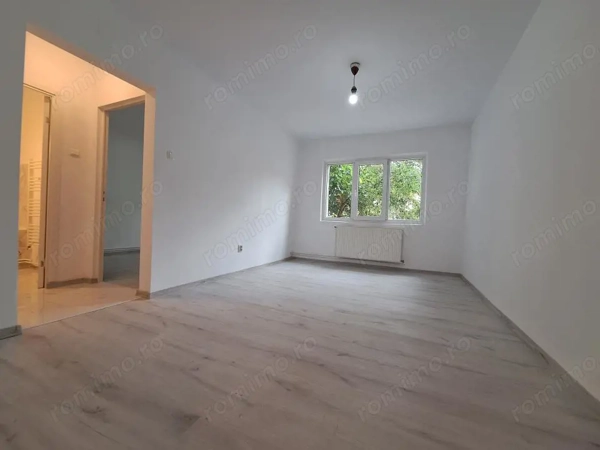 Apartament 2 camere - renovat complet - zona Sagului — fotografia 1