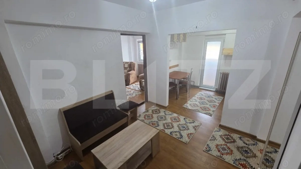 Apartament de vânzare cu 2 camere, decomandat – Zona Industrială — fotografia 1