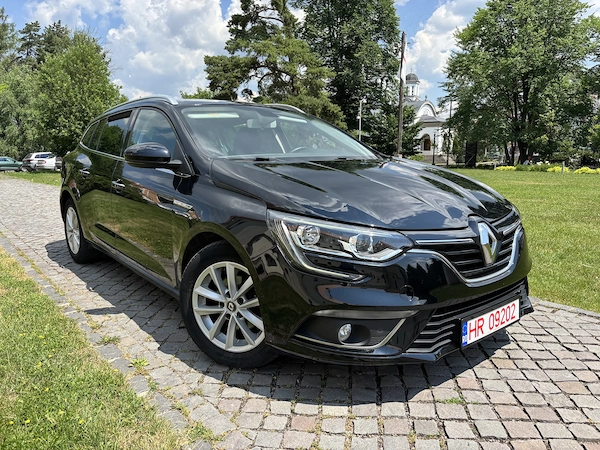 Renault Megane anul F-2018 benzina
