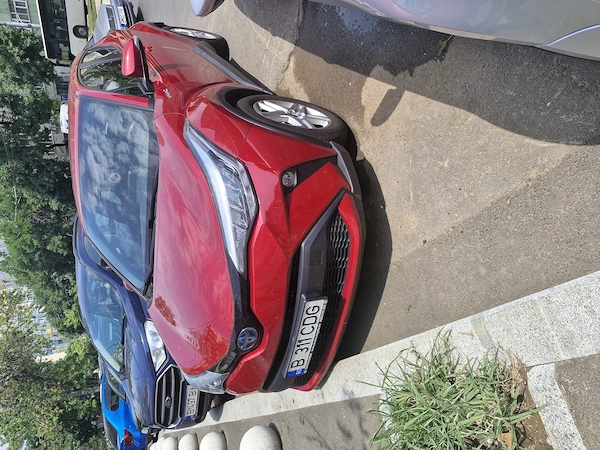 TOYOTA C-HR 2022 — imagine 2