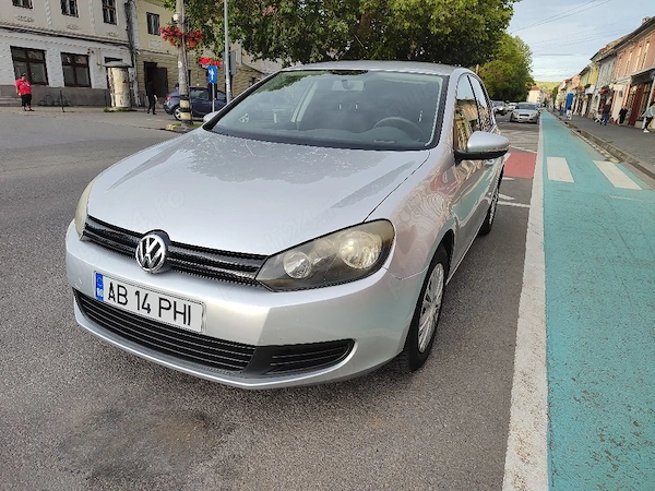 VOLKSWAGEN Golf 2009