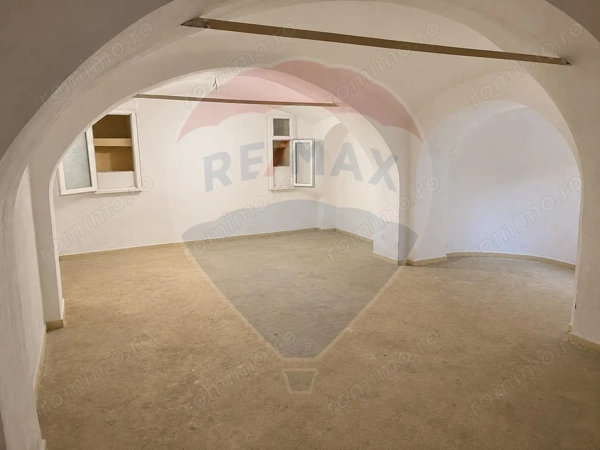 Spațiu la subsol de 41 mp cu acces separat | Calea Griviței, Bd. Dacia — fotografia 1