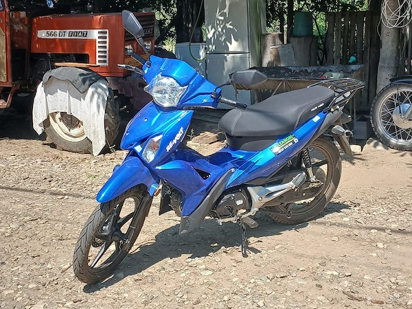 Motocicletă de 125cmc nouă.
