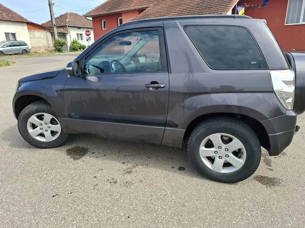 SUZUKI Grand Vitara