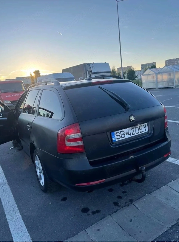 SKODA Octavia 2011 — imagine 2