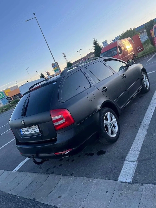 SKODA Octavia 2011 — imagine 5