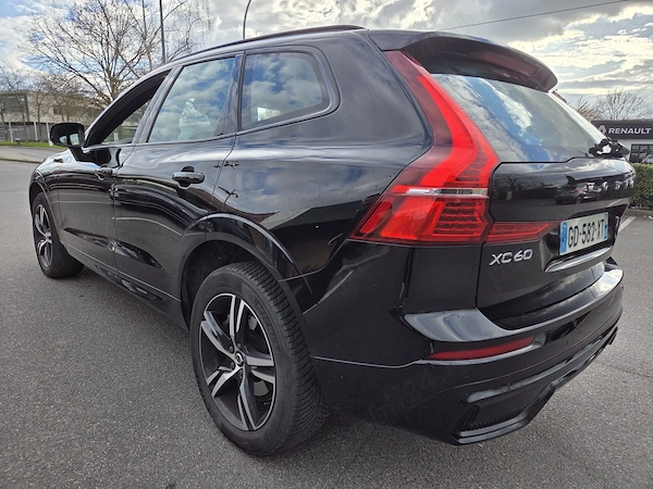 VOLVO XC60 2022 — imagine 6