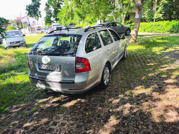 SKODA Octavia 2012 — imagine 4