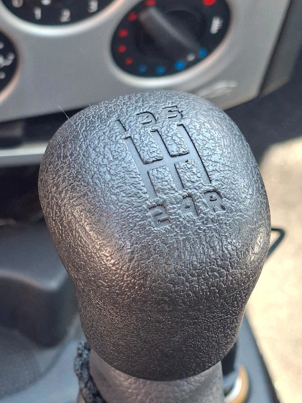DACIA Logan 2006 — imagine 11