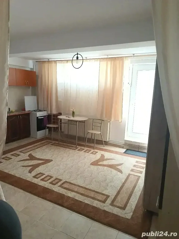 vând apartament 1 cameră — fotografia 1