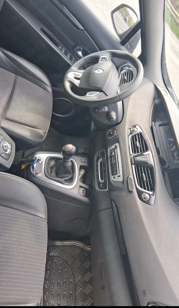 RENAULT Scenic 2011 — imagine 3