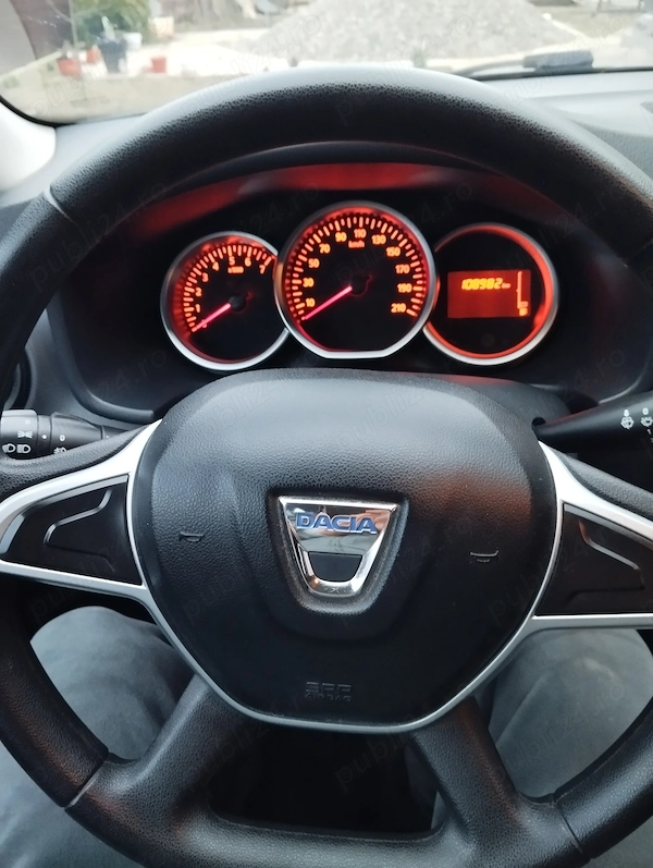 DACIA Sandero 2017 — imagine 3