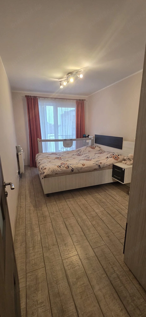 Proprietar Vând apartament 3 camere in City Residence Sibiu — fotografia 3