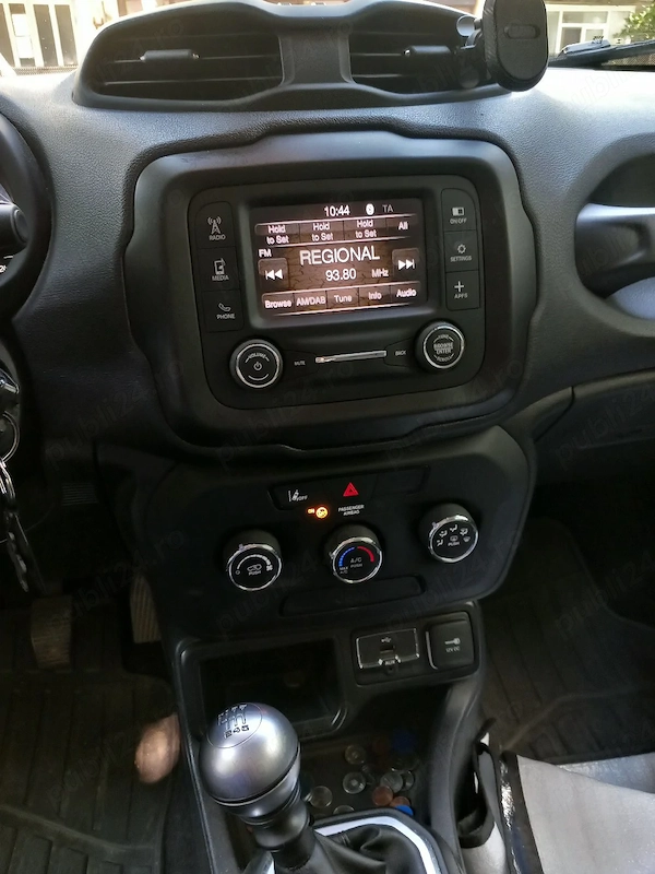 JEEP Renegade 2020 — imagine 3