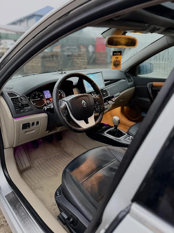 RENAULT Laguna