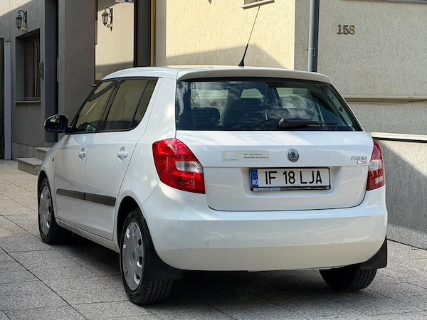 SKODA Fabia 2011 — imagine 4