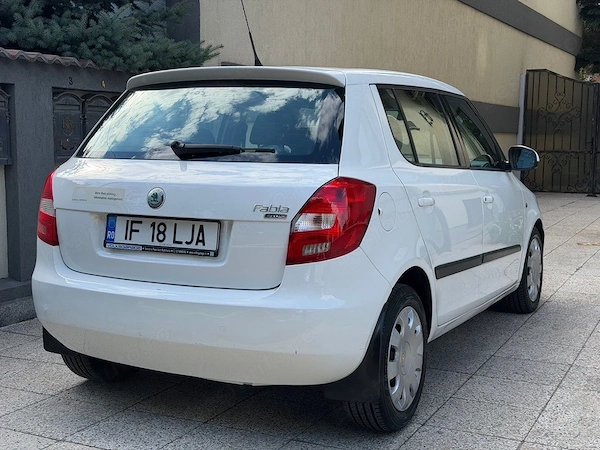 SKODA Fabia 2011 — imagine 5