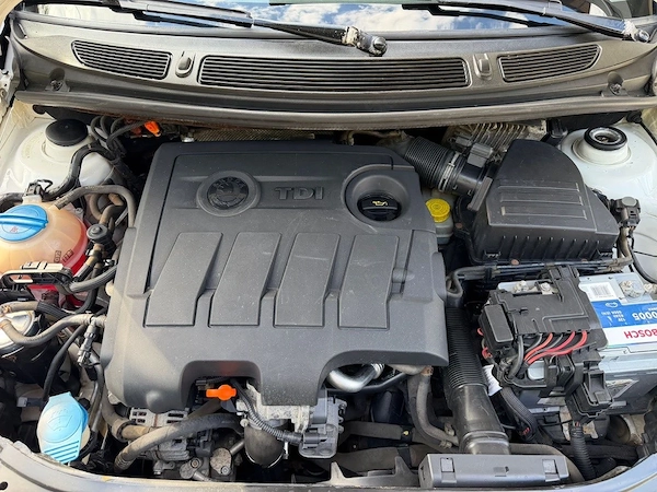 SKODA Fabia 2011 — imagine 6