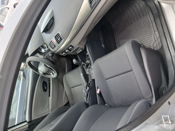 RENAULT Megane 2011 — imagine 10