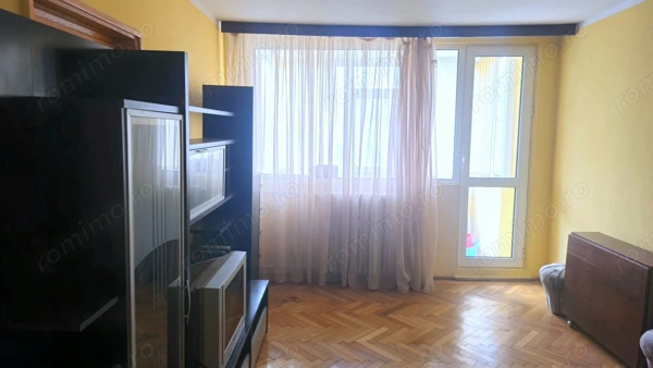 Apartament 3 camere de vanzare - Tiglina 1 - Strada Saturn - Etaj 2 — fotografia 2