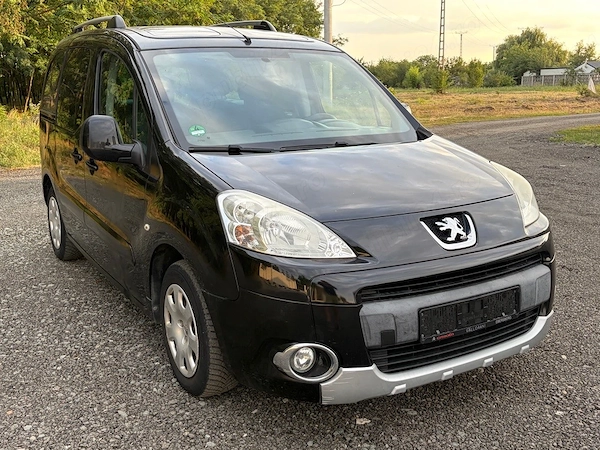 PEUGEOT Partner 2011 — imagine 4