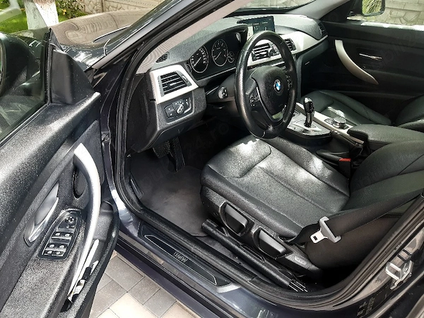 BMW 3 Series 2018 — imagine 9