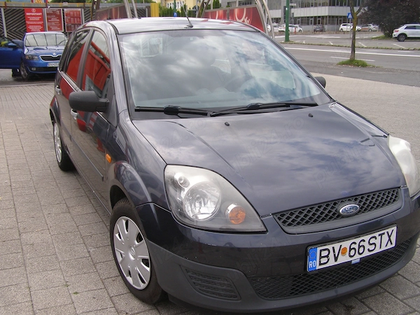 Autoturism FORD Fiesta