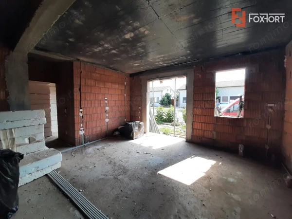 Apartament cu 3 camere de vanzare in Timisoara, zona Plopi — fotografia 1