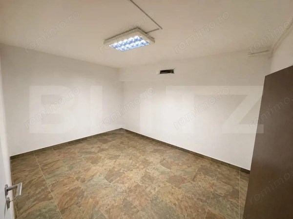 Apartament 2 camere, 50 mp, parter, complet renovat, zona Cetate-Liceul Sportiv — fotografia 3