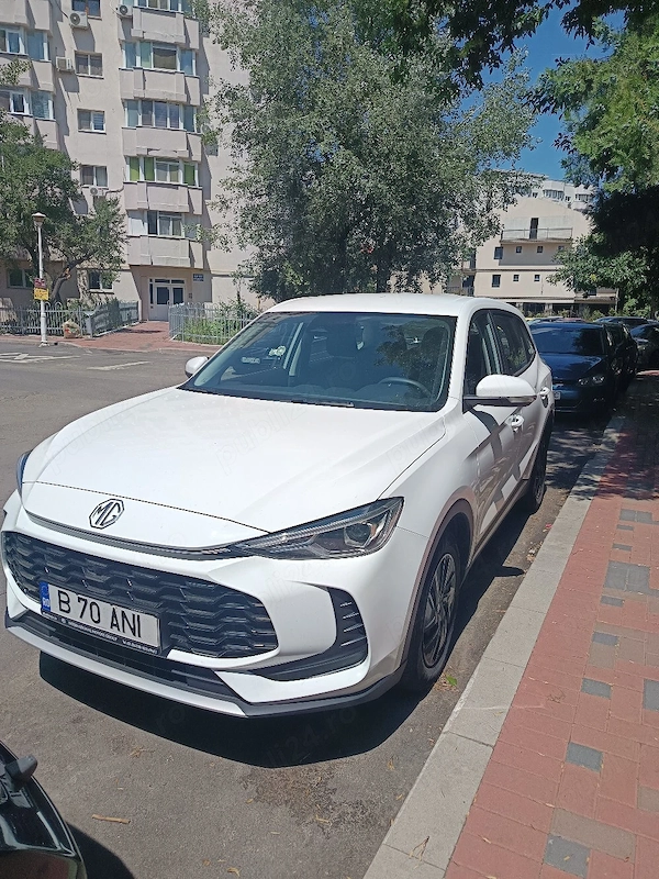 MG ZS hibrid 2025
