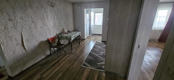 Vand apartament doua camere — fotografia 1