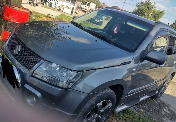 SUZUKI Grand Vitara