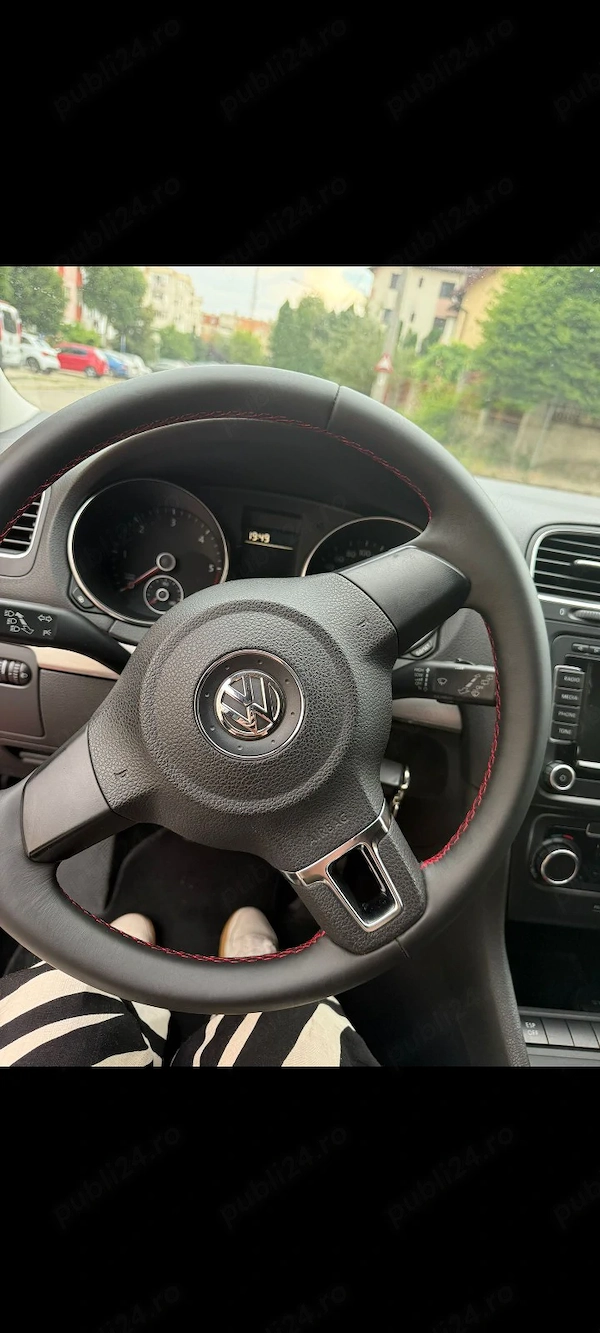 VOLKSWAGEN Golf 2010 — imagine 2