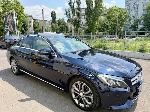 Mercedes C220, din Romania, istoric Tiriac Auto, certif RAR, proprietar