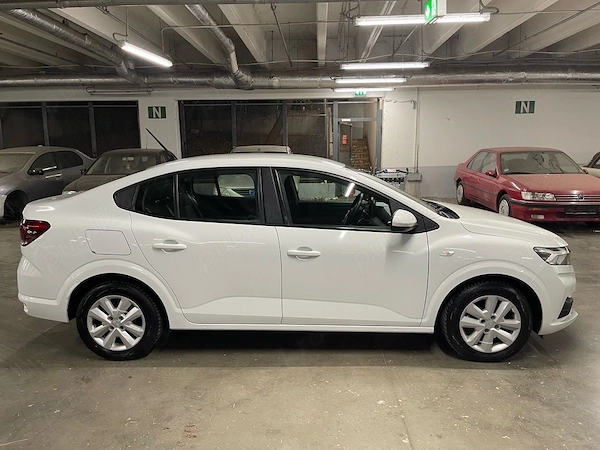 DACIA Logan 2023 — imagine 2