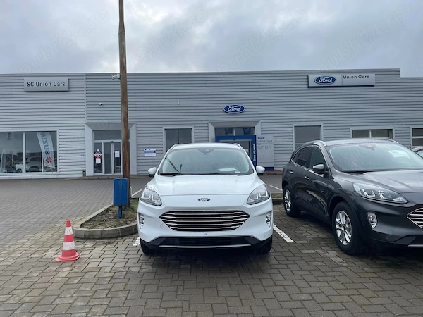 FORD Kuga 2023 — imagine 10