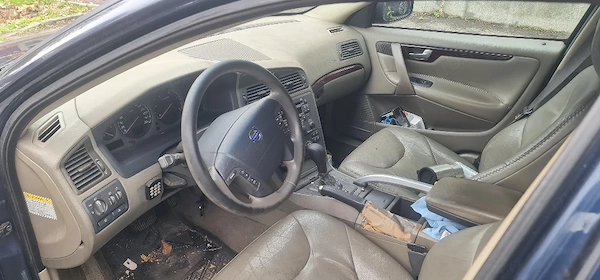 volvo xc70 2003