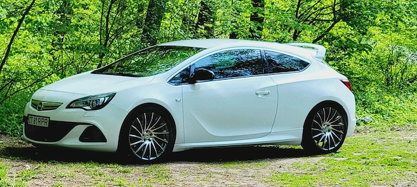 Opel Astra J OPC 2.0Turbo 280CP