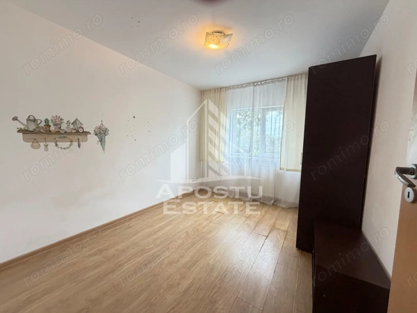 Apartament de vanzare cu 3 cam, centrala proprie,zona Lunei, Timisoara — fotografia 3