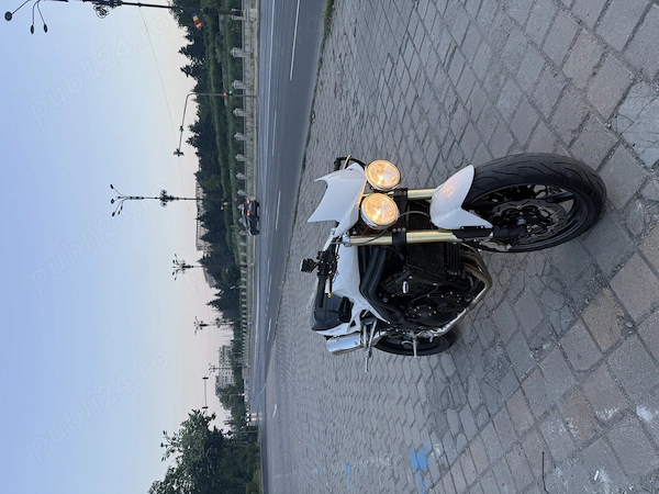 Triumph Speed Triple 1050